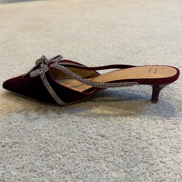 A New Day Burgundy Mules with Bow Detail Size 8.5 - Picture 8 of 9
